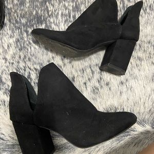 Steve Madden bootie size 8
